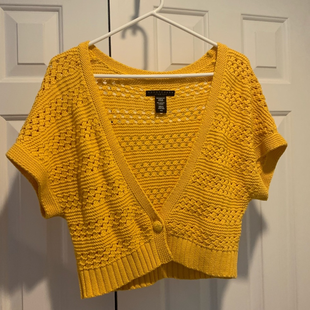 Short sleeve sweater